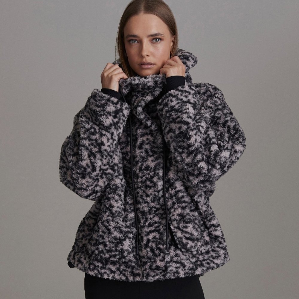 Varley Montalvo 2.0 Jacket in Grey Mixed size XS NWT